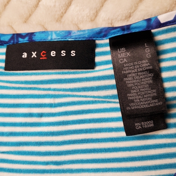 AXCESS | Women's blue medallion-pattern front striped back tanktop. Size large. - Picture 4 of 5